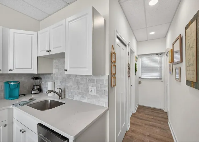 Belleview Gulf Unit 395 Holiday home Clearwater Beach